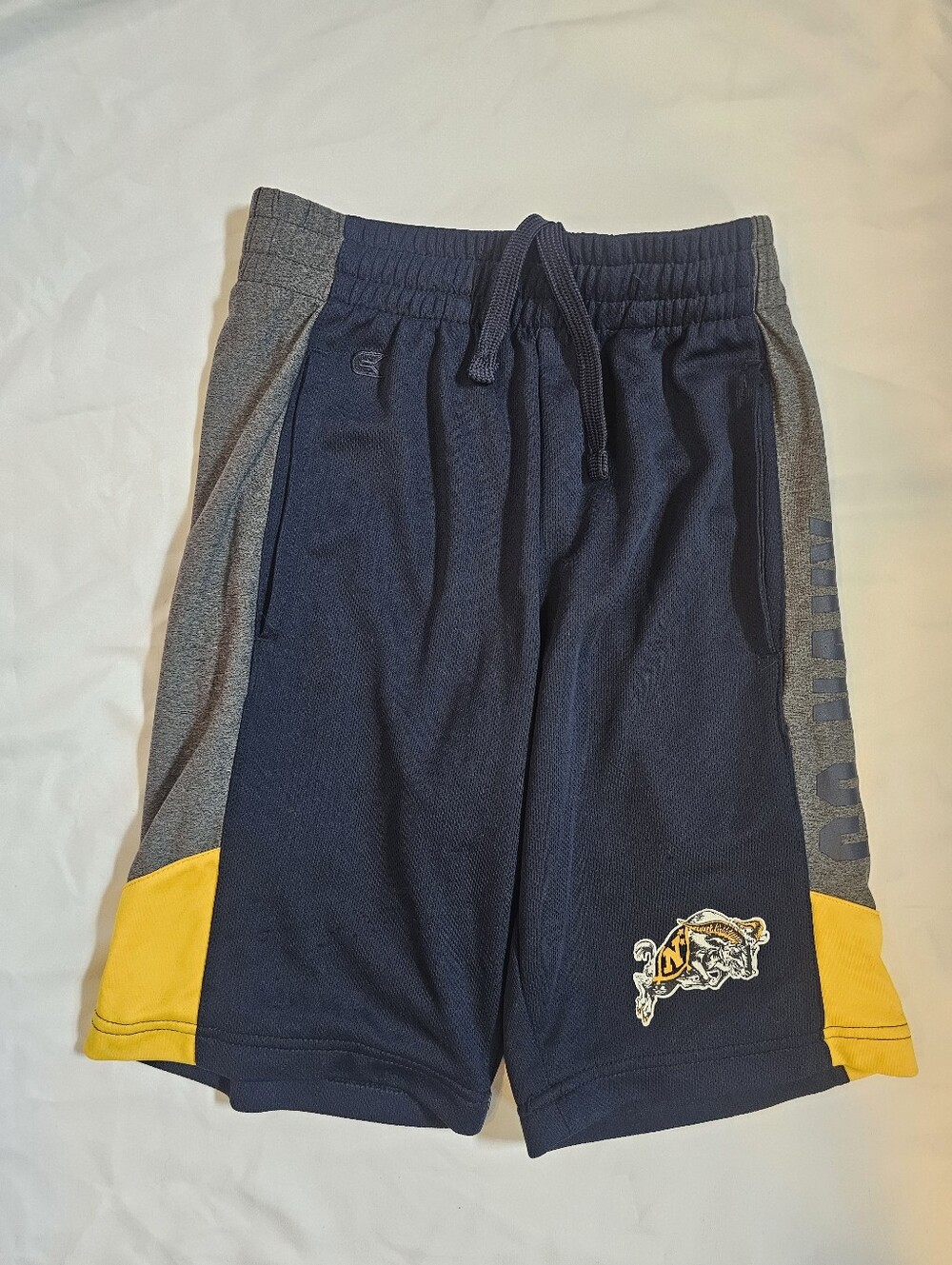 Colosseum Own The Stands Naval Academy Boys Athletic Shorts - 6/7